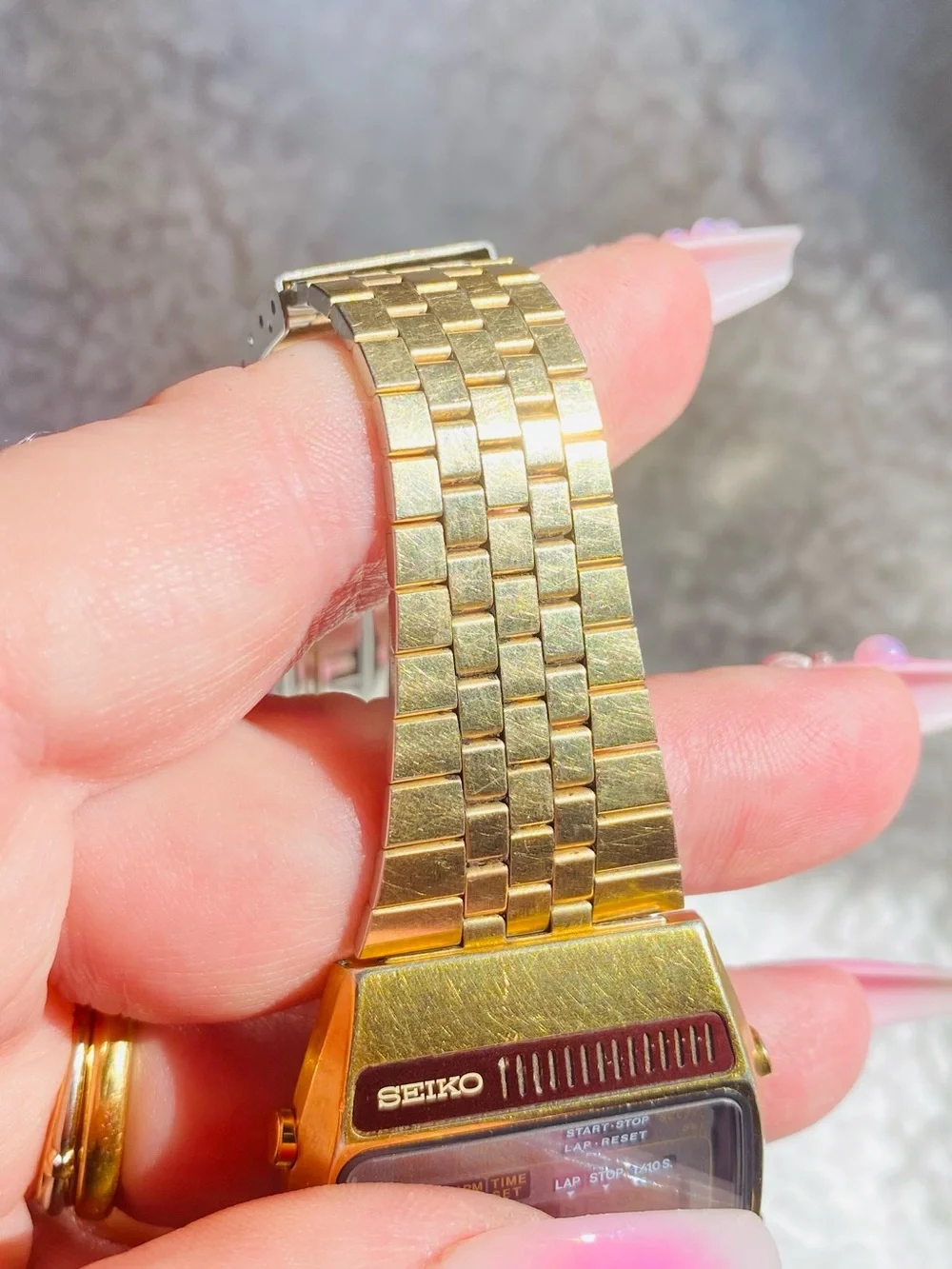 Rare Vintage 1978 Seiko A159-5009G LCD Chronograph Alarm Digital Watch Gold Band